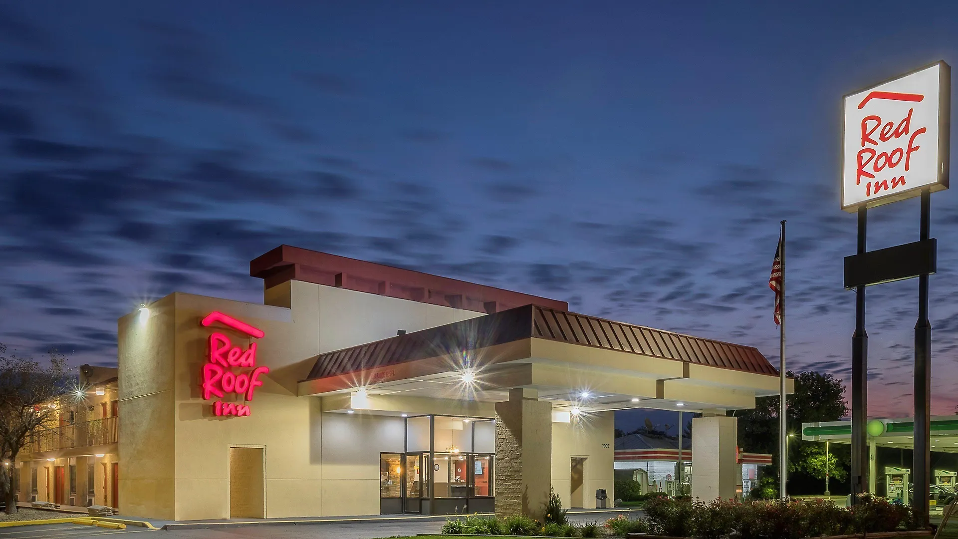5 Budget Hotels Near Duffy Bass Field for No-Frills Stays